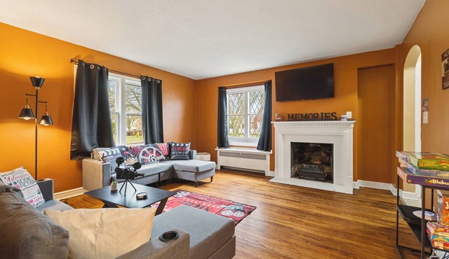 Theater Nights, Game Room & Balcony Delights