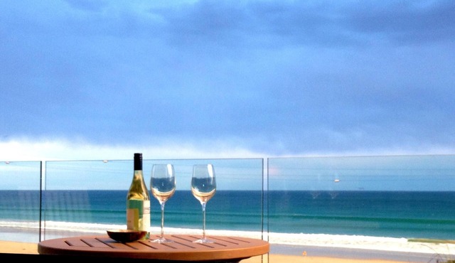 THEBEACH GREAT OCEAN ROAD Waterfront Moggs Creek. Spacious Luxury just for 2