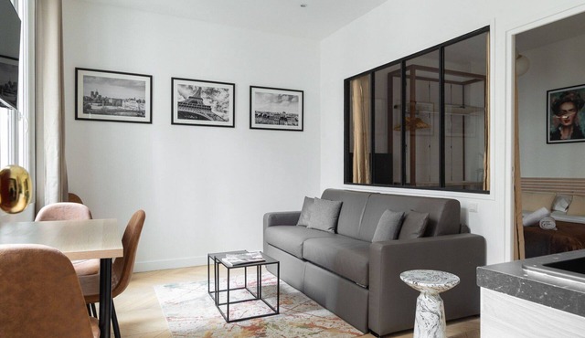TheBlueStay 350 - Stunning Apt in République