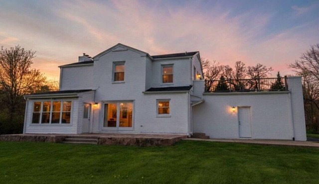 TheCreekHouse: 5BR Sanctuary w/Sunroom & Games