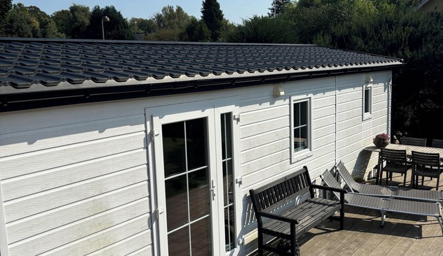 TheLittleHouseBy-The-Lake