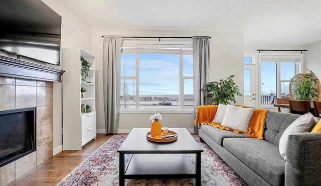 TheMask MovieRoom+Desk 9Guest HighChair&Crib