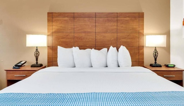 Theme Park Lover's Dream! Outdoor Pool + Free Parking | Near Orlando Theme Park