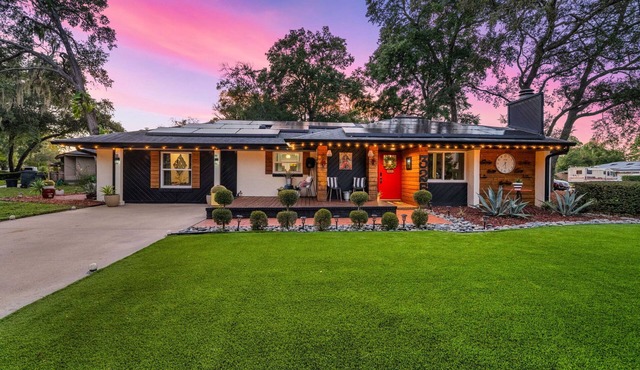 Themed 6BR Home! Prime Location! Very Spacious! Close to Disney and Universal!