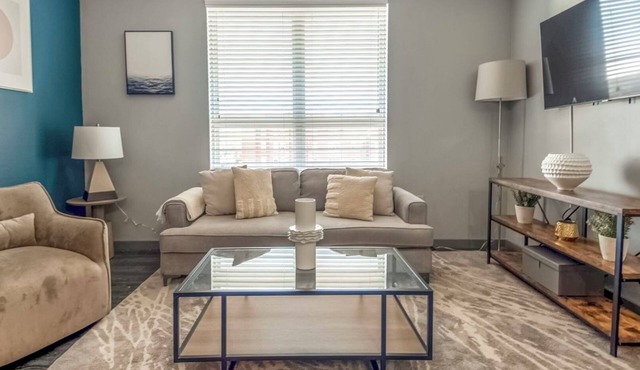 TheNine 4BD 2 - Four Bedroom Apartment, Sleeps 8