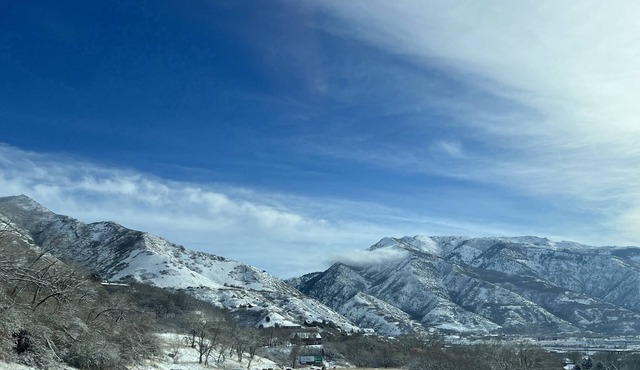 There are many fun activities to do in Utah. Come and visit.