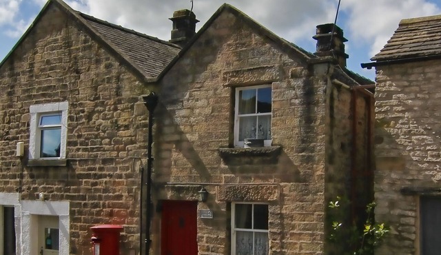Thimble Cottage, Youlgreave lovely stone cottage for 2 with Woodburner and Wifi