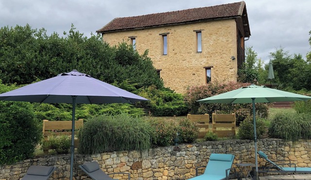 Things in life: le séchoir à tabac, charming gîte with large swimming pool