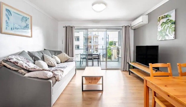 This 1 bedroom apartment in Brisbane is your next perfect getaway!