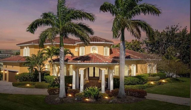 This 3698 square feet Single Family home has 4 bedrooms and 4 bathrooms