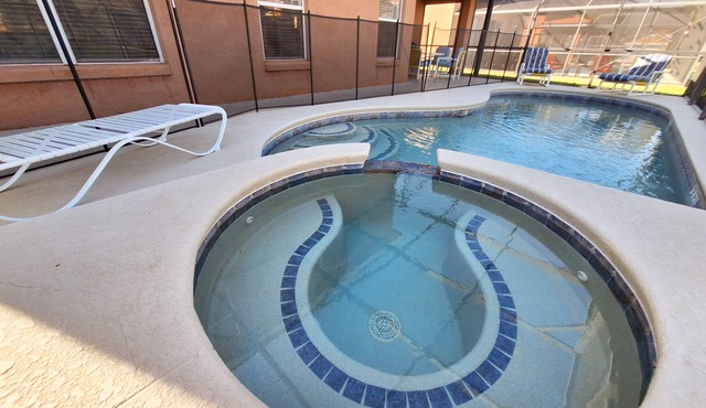 This 5 bedroom private rental villa is on the gated Davenport community of Solana, close to Disney and all other Orlando attractions.