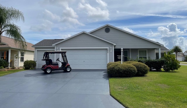 This Amazing Home Has it ALL! Gas Golf Cart, BBQ, Bikes & close to the FUN