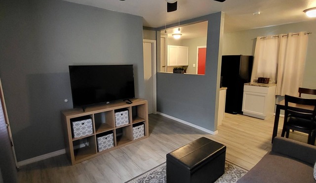 This apartment is a 1 bedroom(s), 1 bathrooms, located in El Paso, TX.