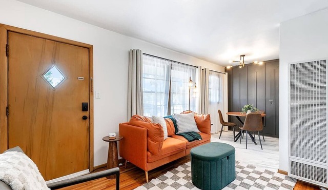 This apartment is a 1 bedroom(s), 1 bathrooms, located in Derby, KS.