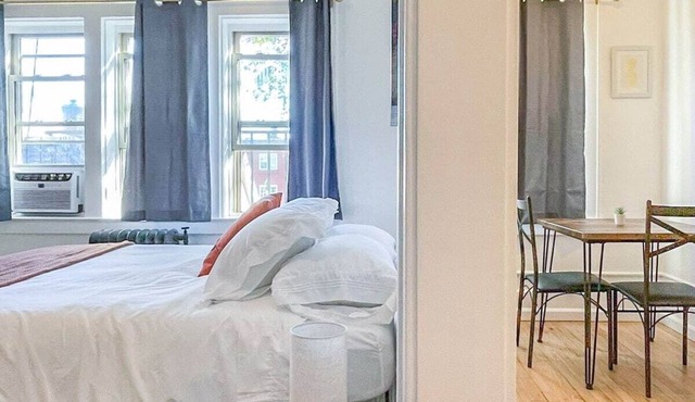 This apartment is a 1 bedroom(s), 1 bathrooms, located in Rochester, NY.