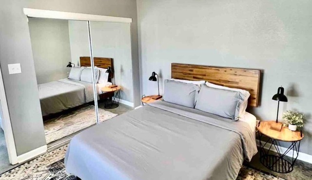 This apartment is a 2 bedroom(s), 2 bathrooms, located in Marion, IN.