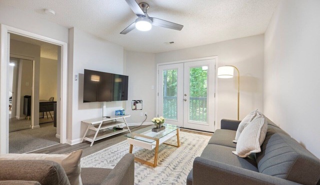 This apartment is a 2 bedroom(s), 2 bathrooms, located in Carrboro, NC.