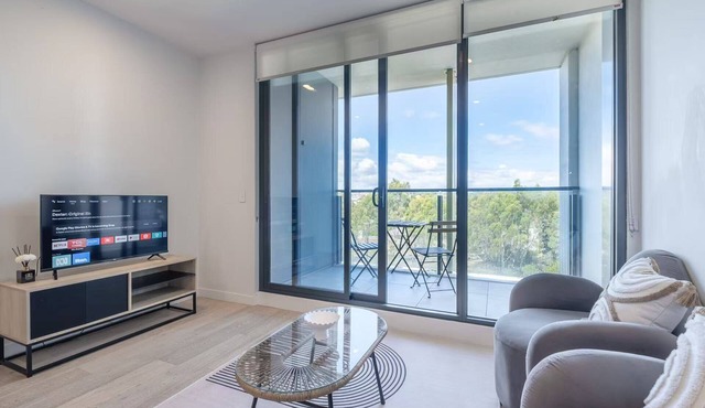 This apartment is a 2 bedroom(s), 2 bathrooms, located in Parkville, VIC.