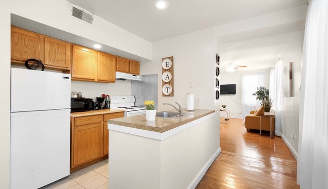 This apartment is a 2 bedroom(s), 1 bathrooms, located in Philadelphia, PA.