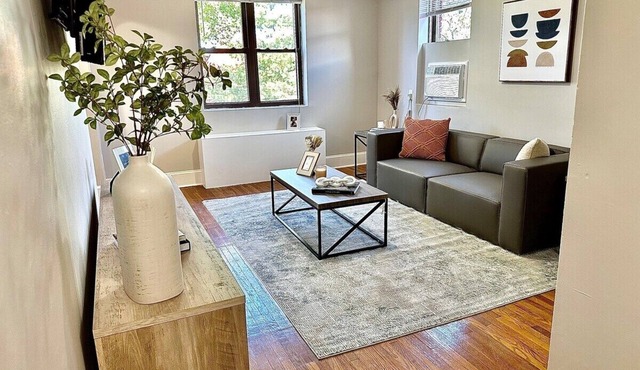 This apartment is a 1 bedroom(s), 1 bathrooms, located in Philadelphia, PA.