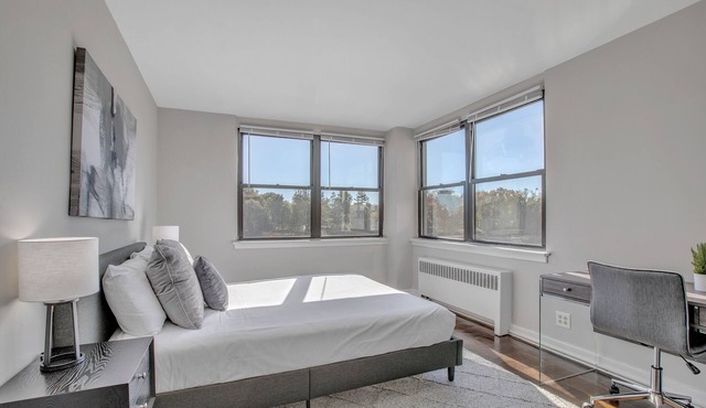 This apartment is a 2 bedroom(s), 1 bathrooms, located in Philadelphia, PA.