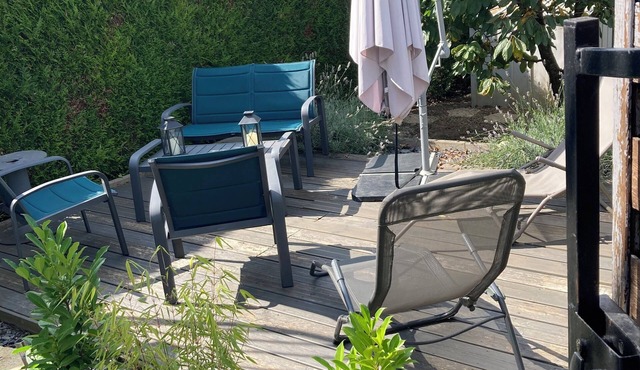 This apartment of 45 m in the basement of my house ceilings do not exceed 2 m