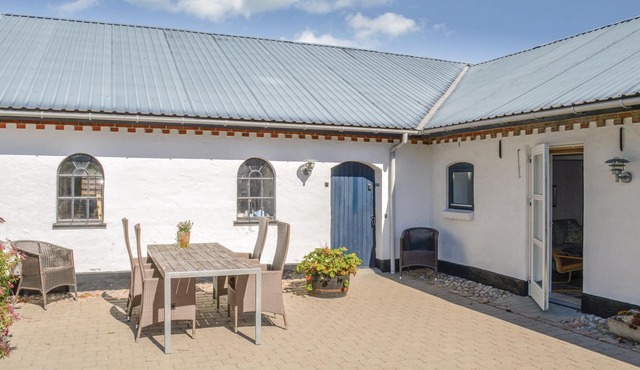 This beautiful vacation accommodation, of high quality, is located in a quiet residential area of th