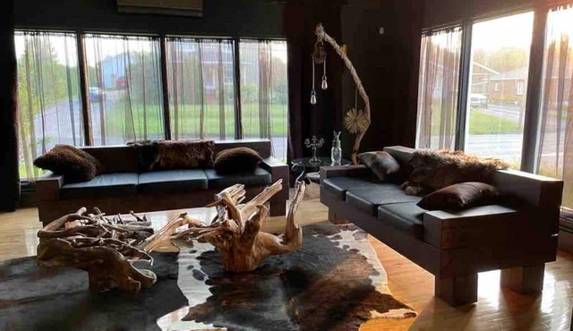 This bnb is a 1 bedroom(s), 1 bathrooms, located in Girardville, QC Canada.