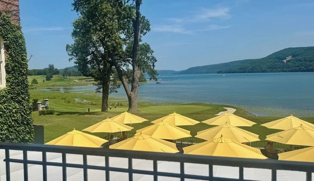 This cabin is a 1 bedroom(s), 50 bathrooms, located in Mohawk, NY.