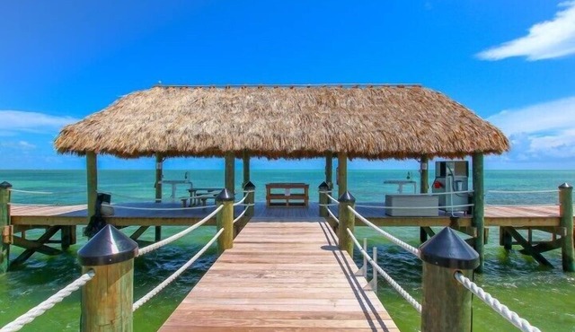This condo is located in one of Islamorada's most prestigious condo complexes.