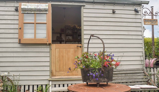 This cosy and quiet Shepherd’s Hut is a great way to unwind.