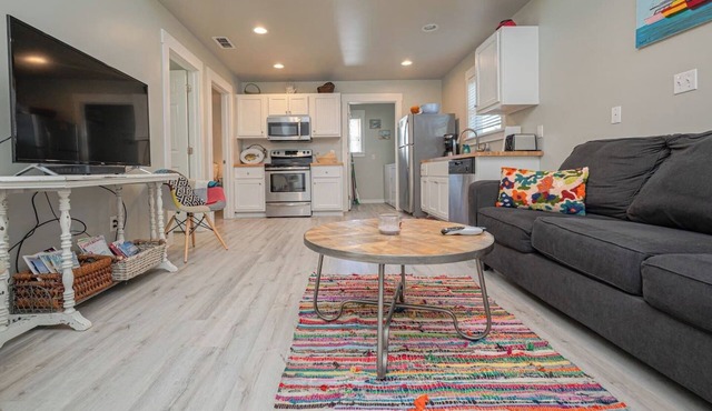 This cottage is a 2 bedroom(s), 2 bathrooms, located in Rockport, TX.