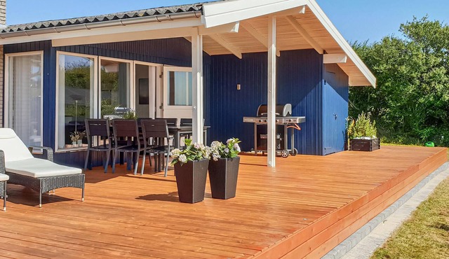 This cozy cottage is located only 200 meters from the beach.