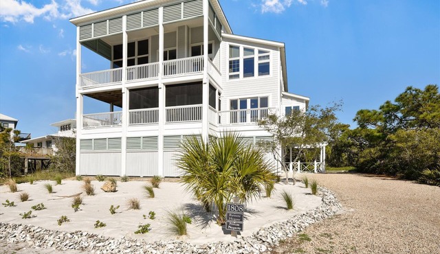 THIS FABULOUS FIRST-TIER PLANTATION property is the ultimate family gathering place!