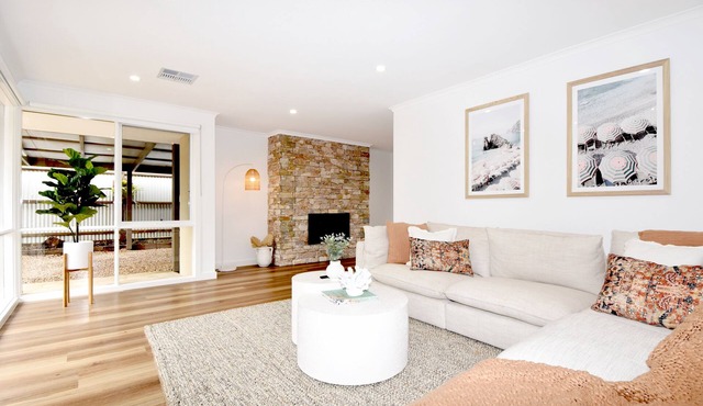 This fantastically positioned beach side home (sleeping 9-11 guests)