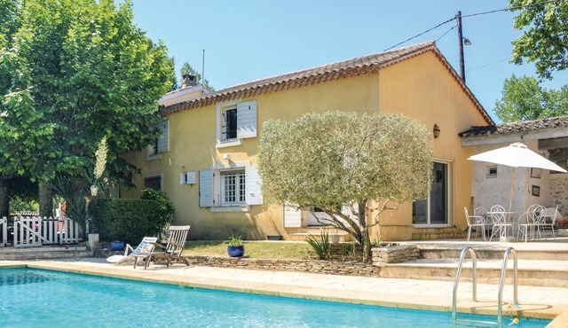 This great vacation home above a beautiful stream has a private pool and welcomes its guests in Meyr