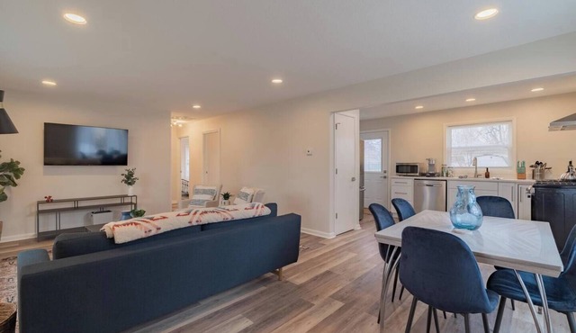 This house is a 3 bedroom(s), 1 bathrooms, located in Marion, IN.