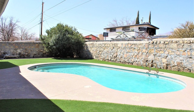 This house is a 4 bedroom(s), 2 bathrooms, located in El Paso, TX.
