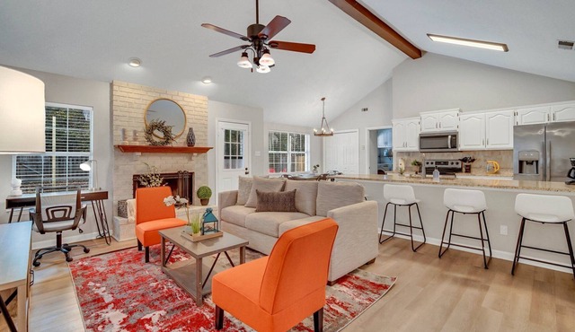 This house is a 4 bedroom(s), 2 bathrooms, located in Richmond Hill, GA.