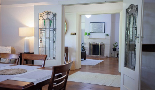 This house is a 4 bedroom(s), 1 bathrooms, located in Lake Wendouree, VIC.