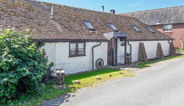 This is the ideal base for discovering and exploring Dorset.