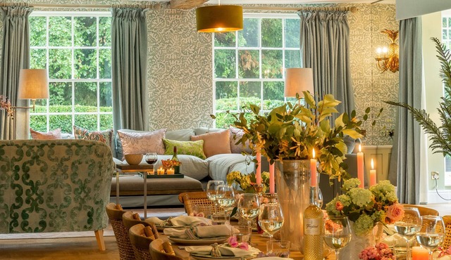 This magnificent Grade II listed farmhouse dating from the 17th century sits proudly within 500 acre