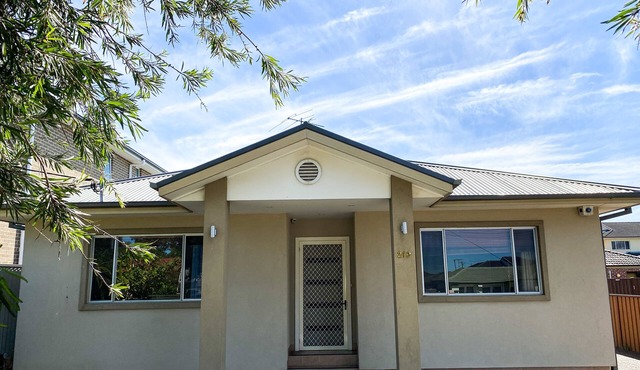 This one storey house has 5 bedrooms and 2 full bathrooms