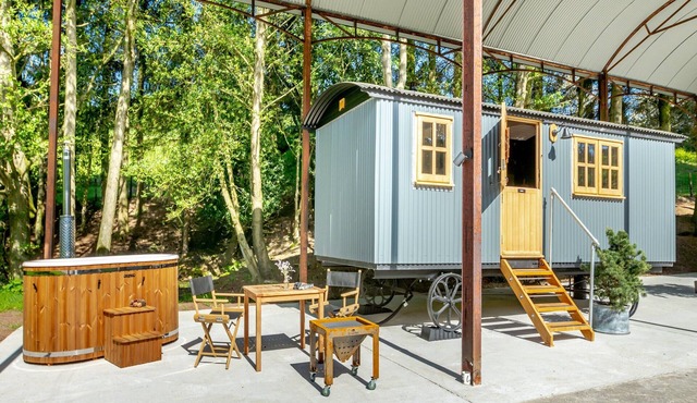 This shepherd’s hut with wood-fired fresh water hot tub is stunning.