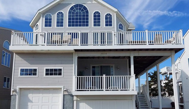 This single home is located in the North End of Sea Isle!