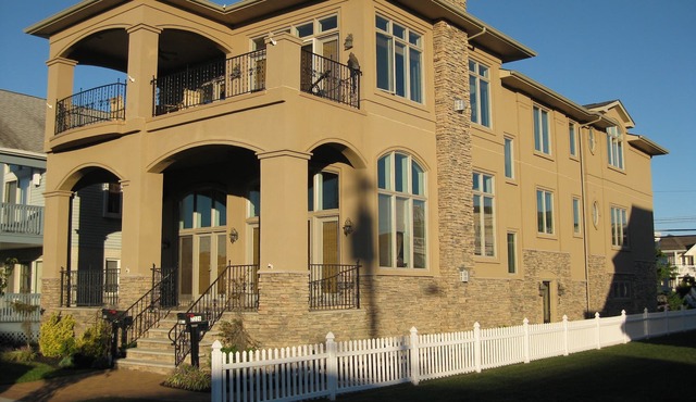 This stunning, unrivaled vacation home built in 2006 is handicap friendly