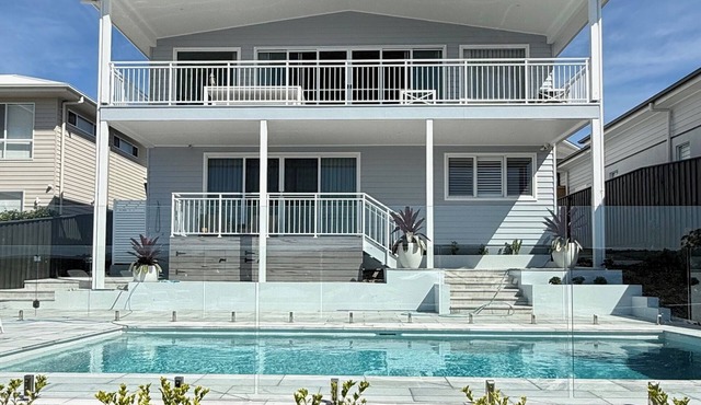 This stylish place to stay is perfect, elegantly finished with ample space.