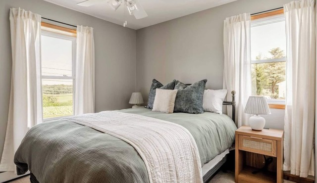 This stylish and spacious 3 bedroom home overlooks the beautiful farm fields in Southern Lancaster County