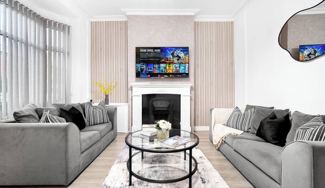 This terraced house comes with 3 bedrooms, free on-street parking & garden.