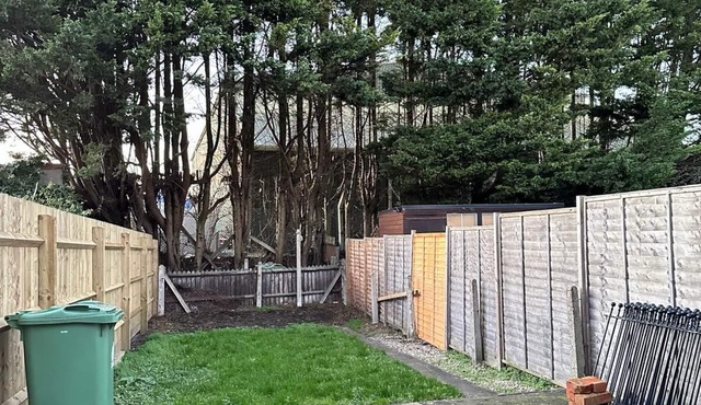 This three bedroom house features zip and link beds, one bathroom and a fully equipped kitchen.